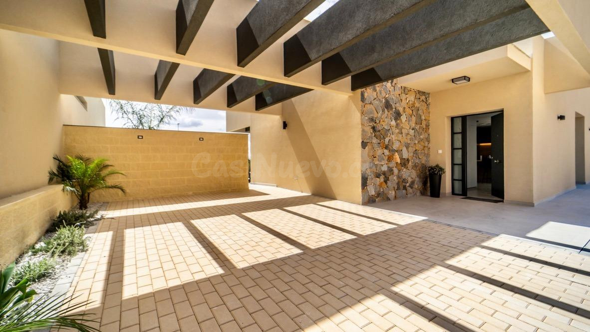 Increíble villa de 3 dormitorios y 2 1/2 baños con piscina p - foto 3