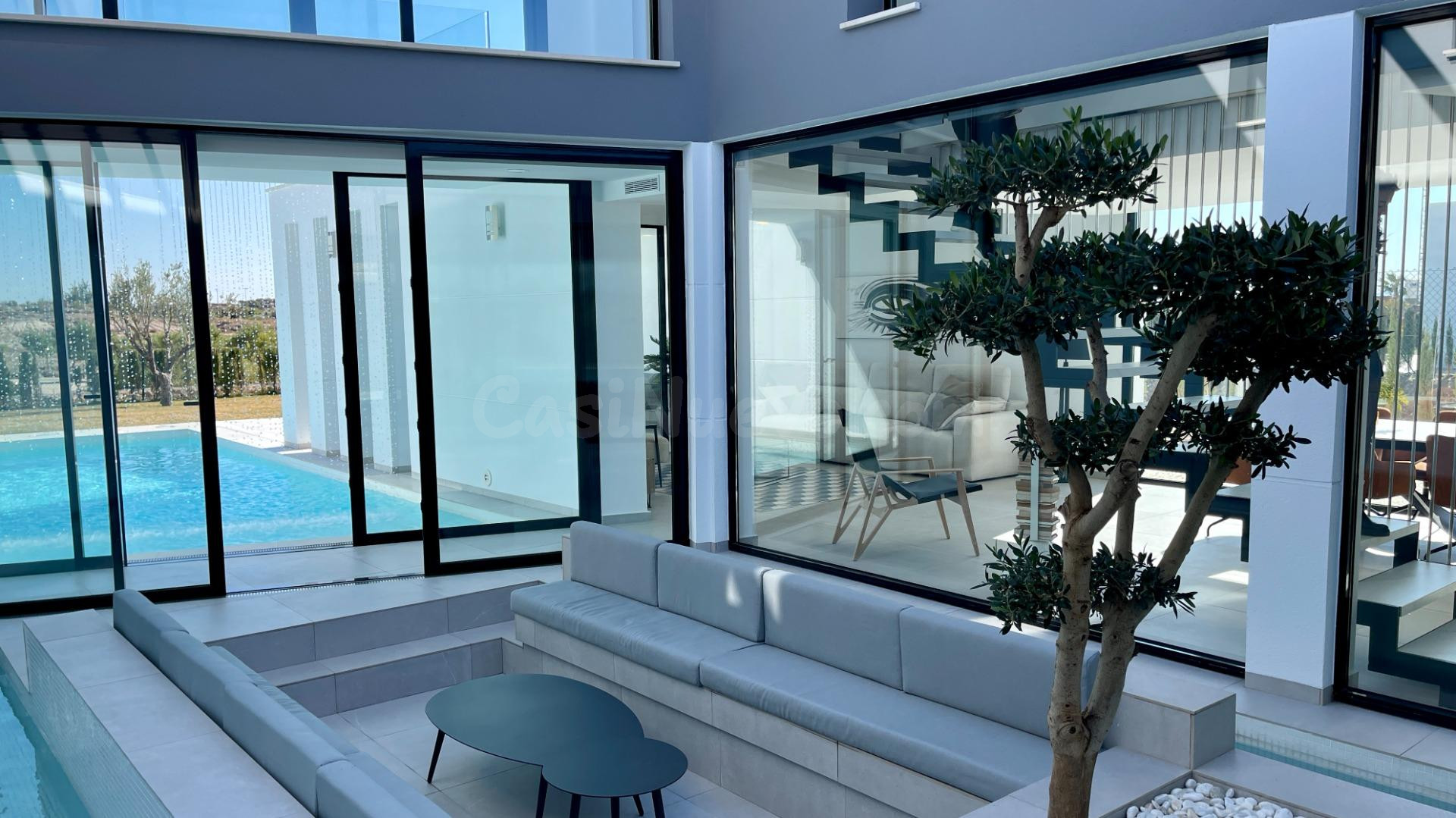 Lujosa villa de diseño al más alto nivel - foto 4