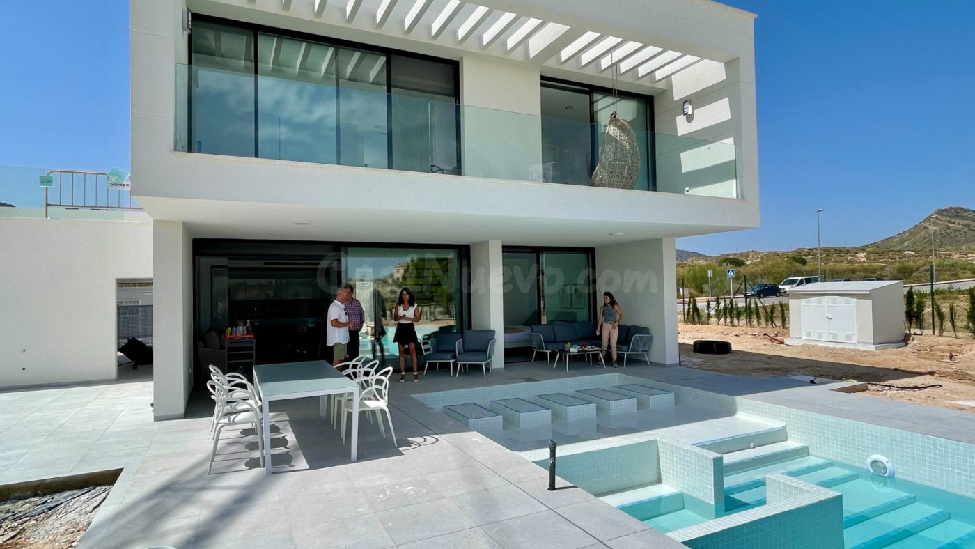 Exclusivo chalet moderno de alta calidad