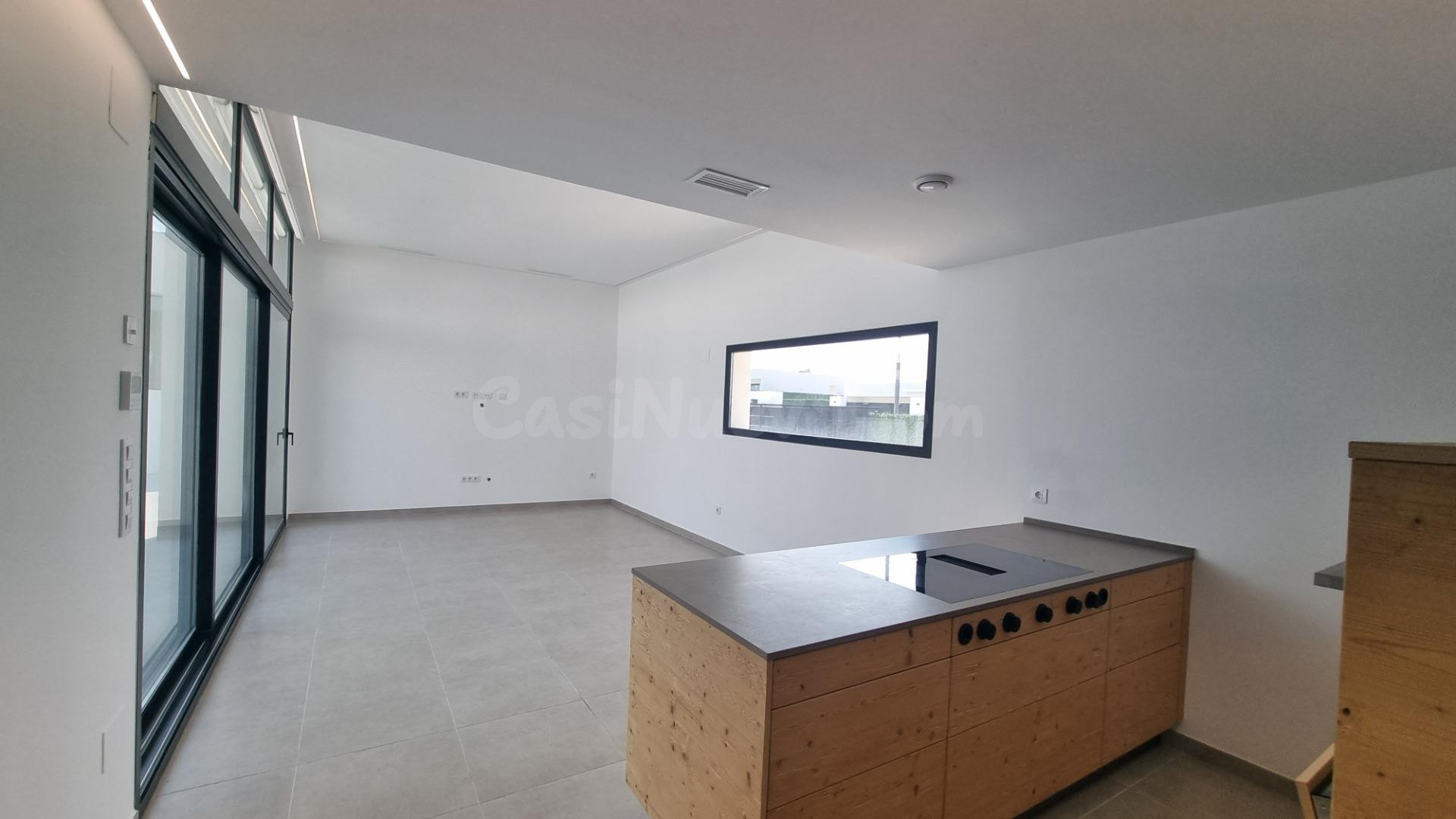 Cocina de diseño con chalet de nueva construcción en Calaspa - foto 5