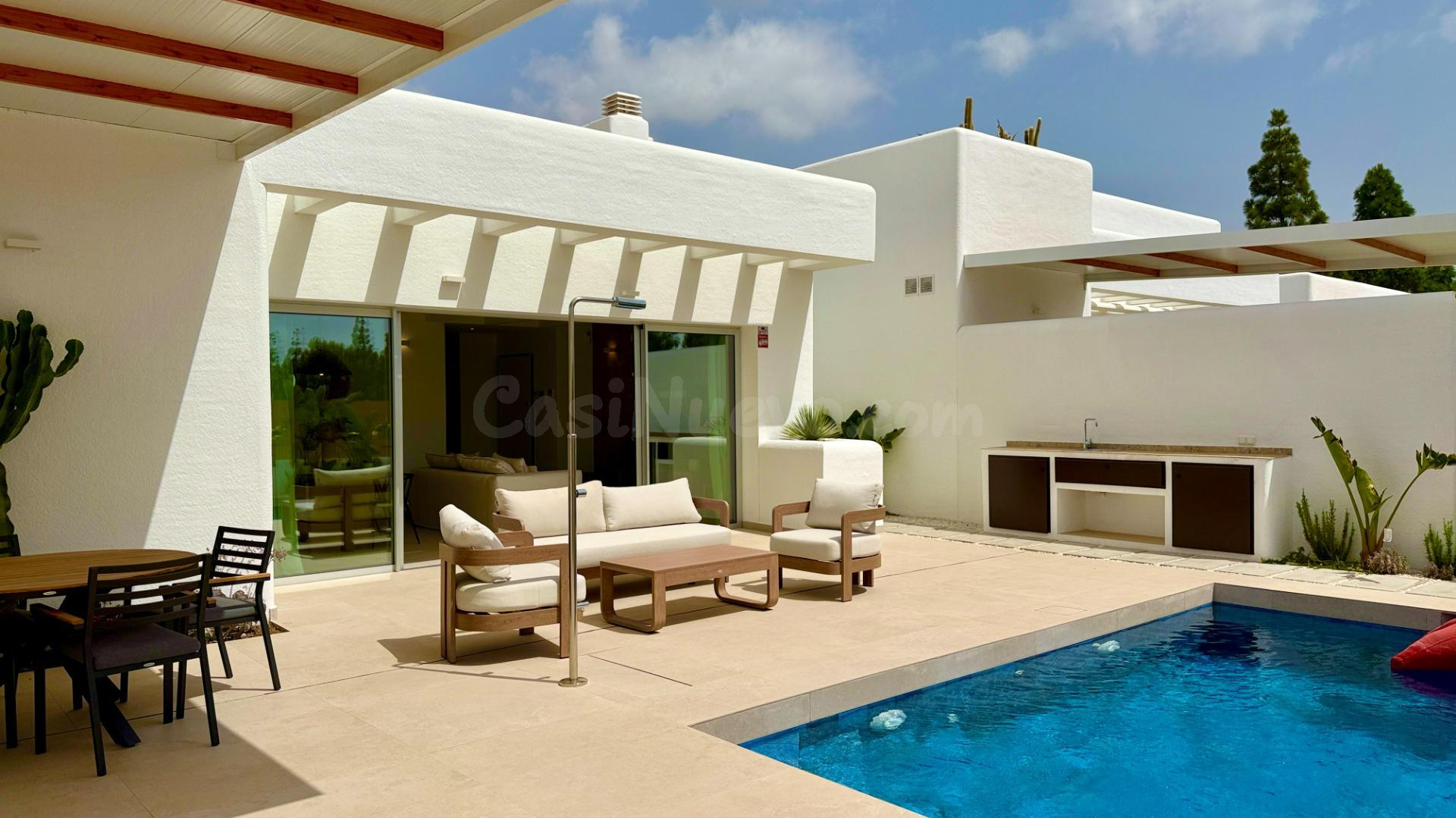 Villa de 3 dormitorios con piscina a poca distancia del casc - foto 4