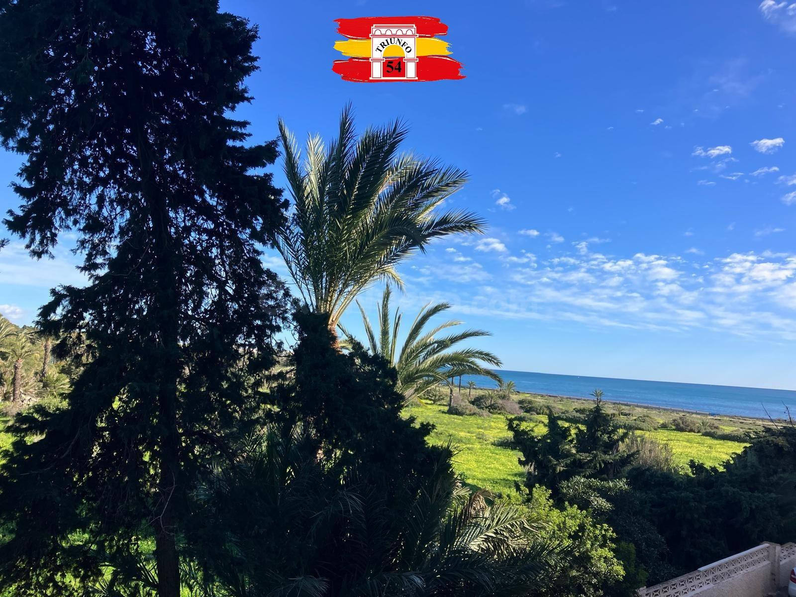 Primer Piso en Torrevieja con Vistas al Mar - foto 4