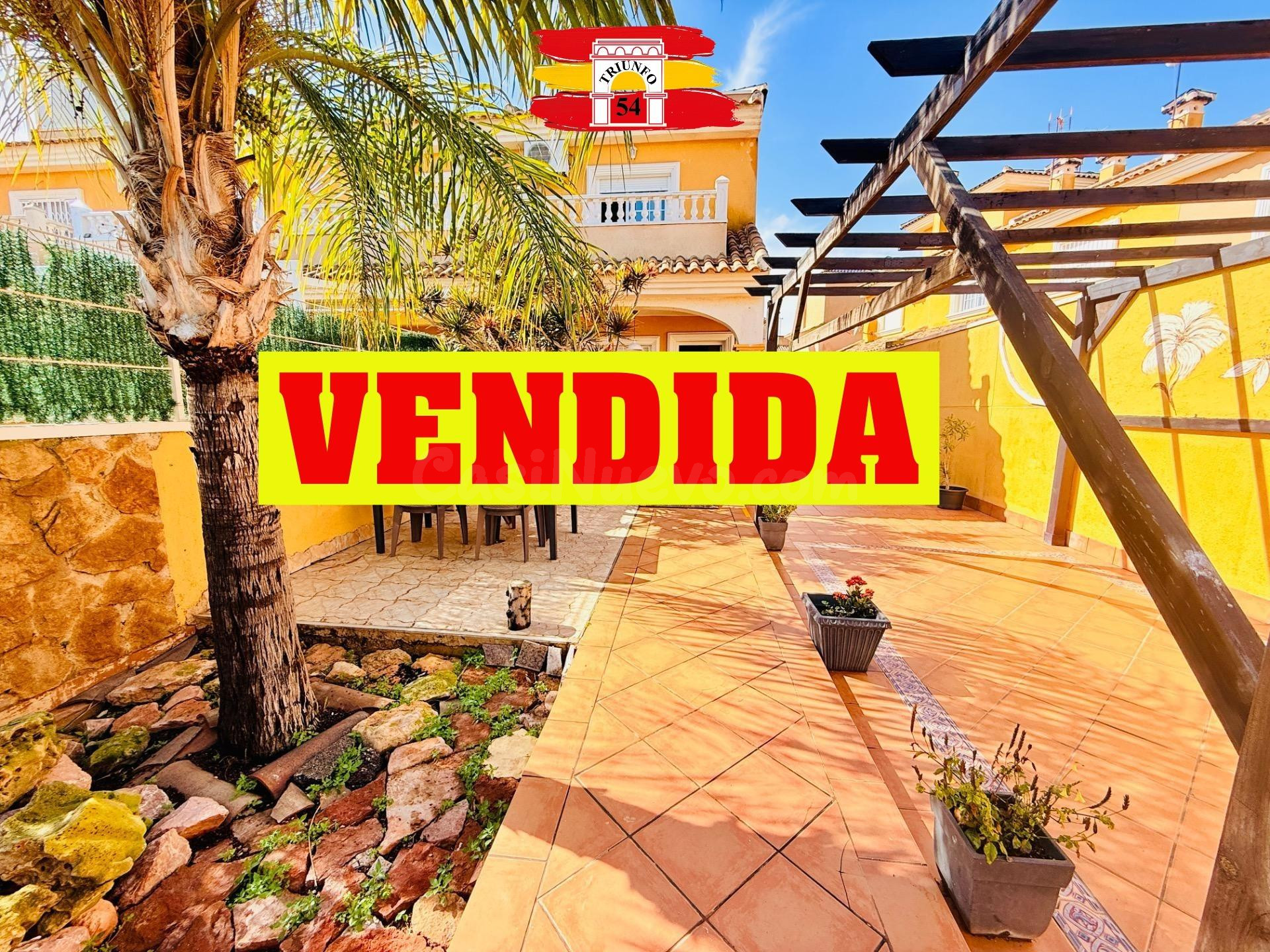Casa pareada en Torre de la Horadada