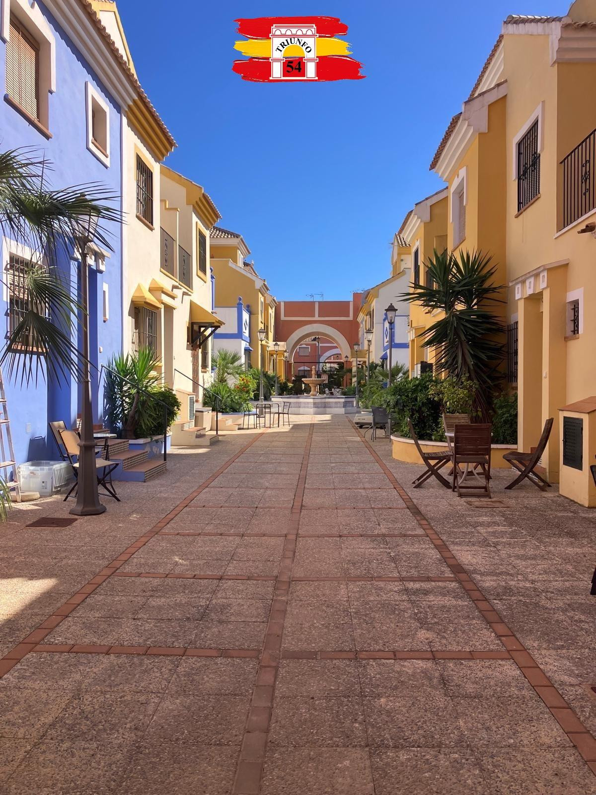 Dúplex en Roda con Piscina Comunitaria y Solarium