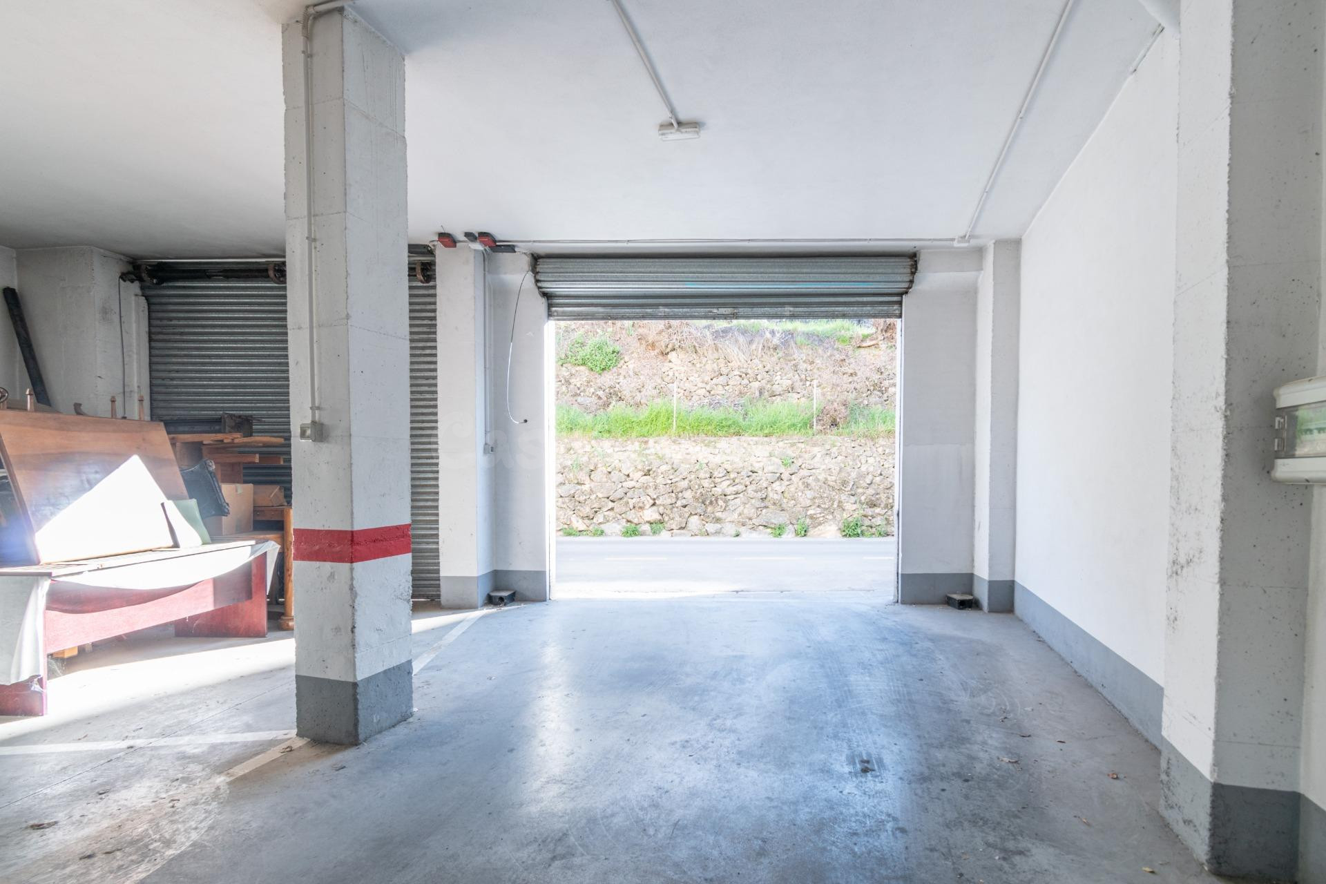 Local con 238m2 en centro de Guejar Sierra - foto 5