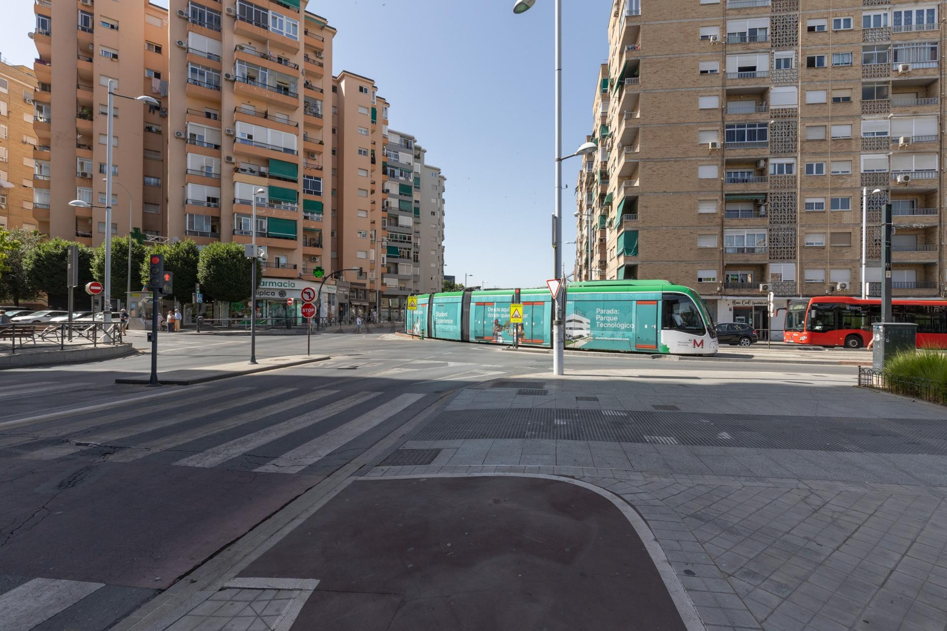 PISO JUNTO PLAZA DE LA HIPICA - AVENIDA DE AMERICA - foto 5