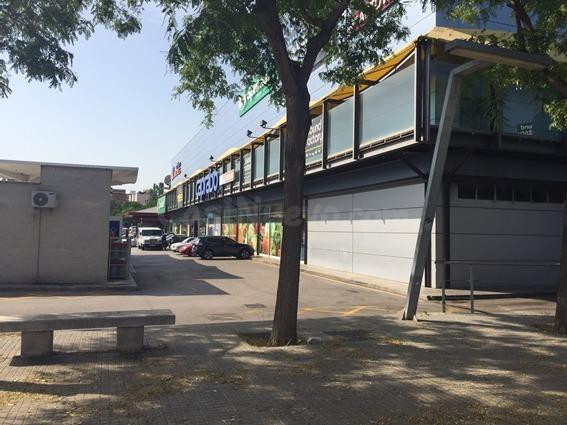 Local en alquiler en el Parque Comercial Atrium – Sant Andre - foto 4