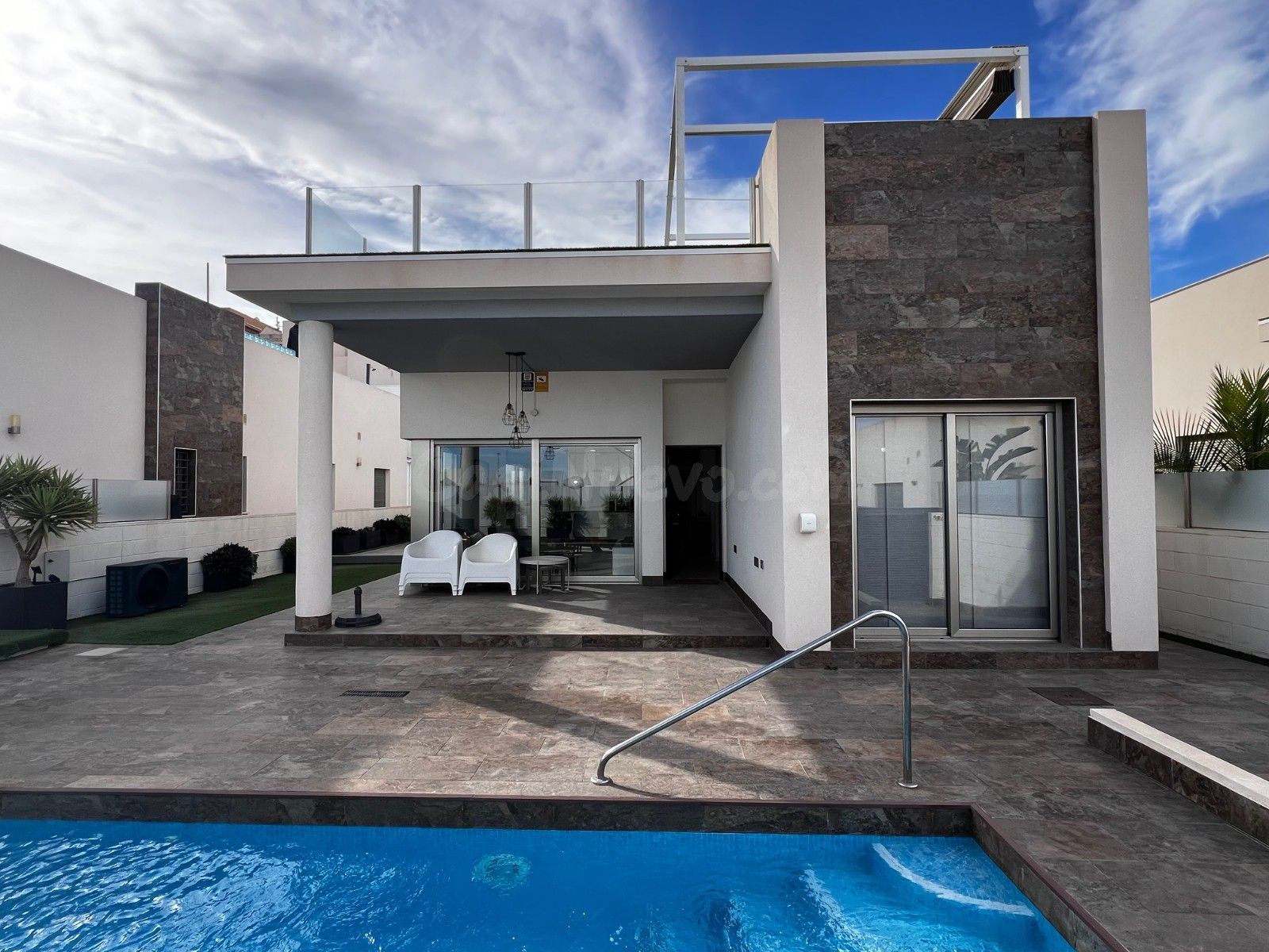 Villa 3 habitaciones 120m² en venta - PAU 26