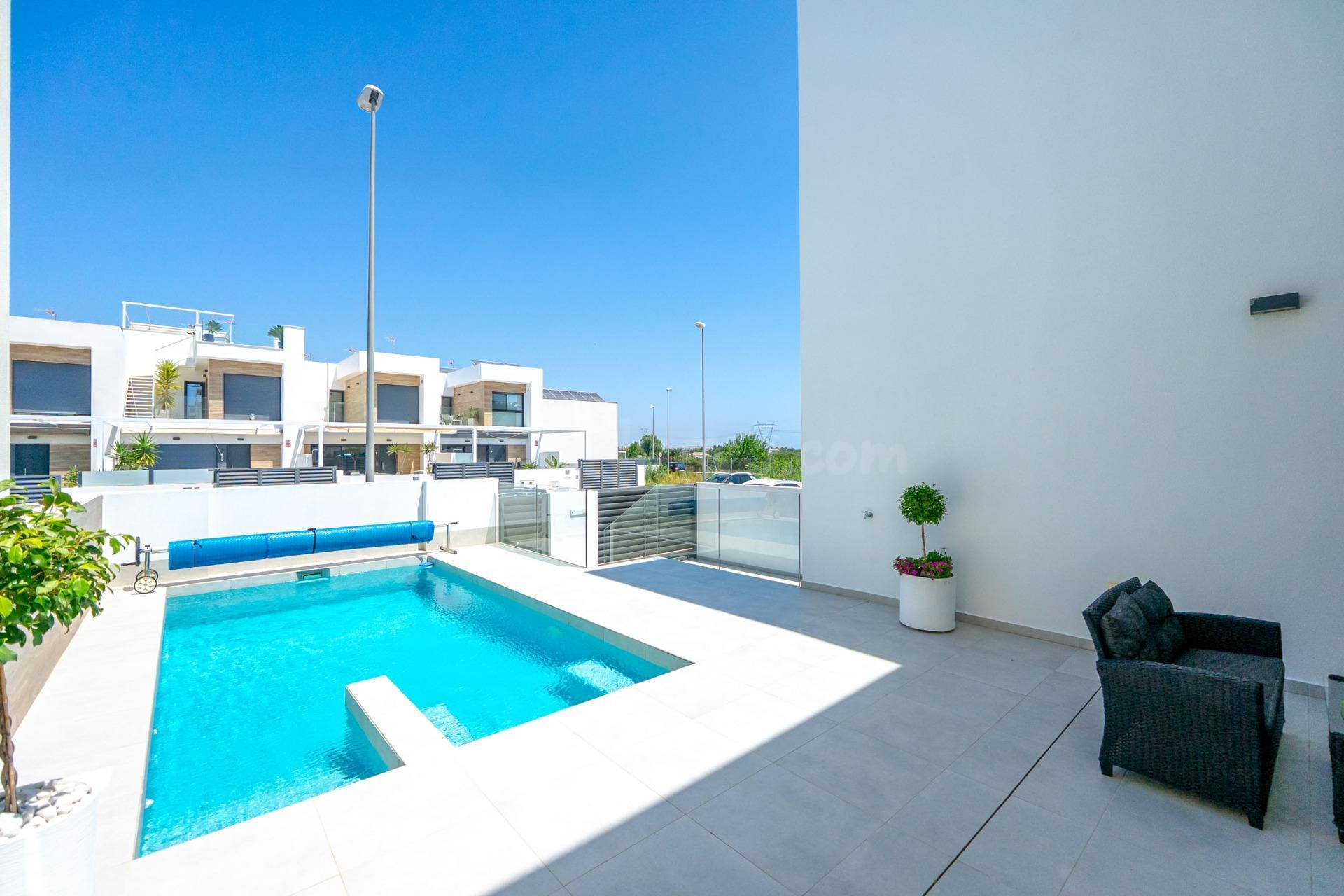Villa 5 habitaciones 214m² en venta - Benimar - foto 2