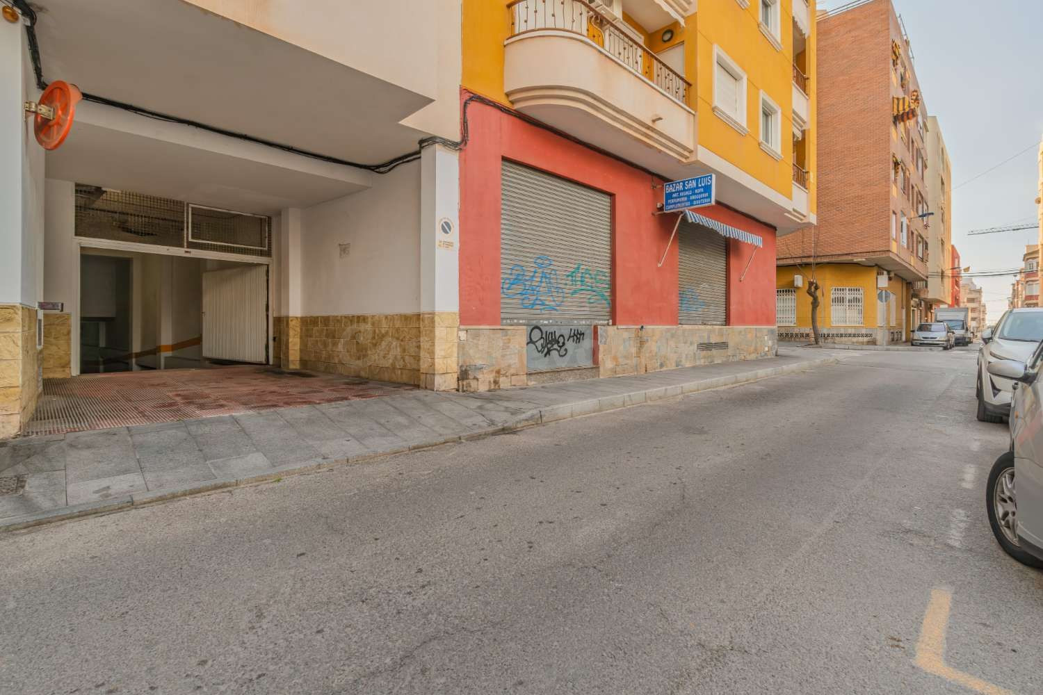 Garaje 13m² en venta - Centro - foto 2