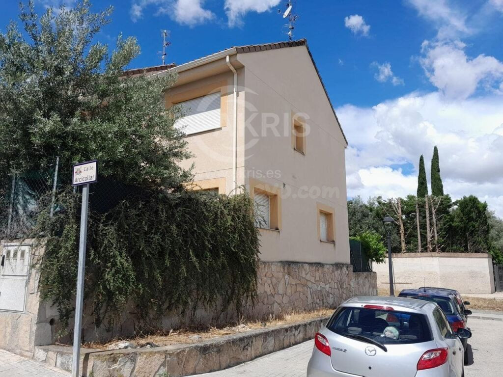 Chalet Independiente en Méntrida - foto 4