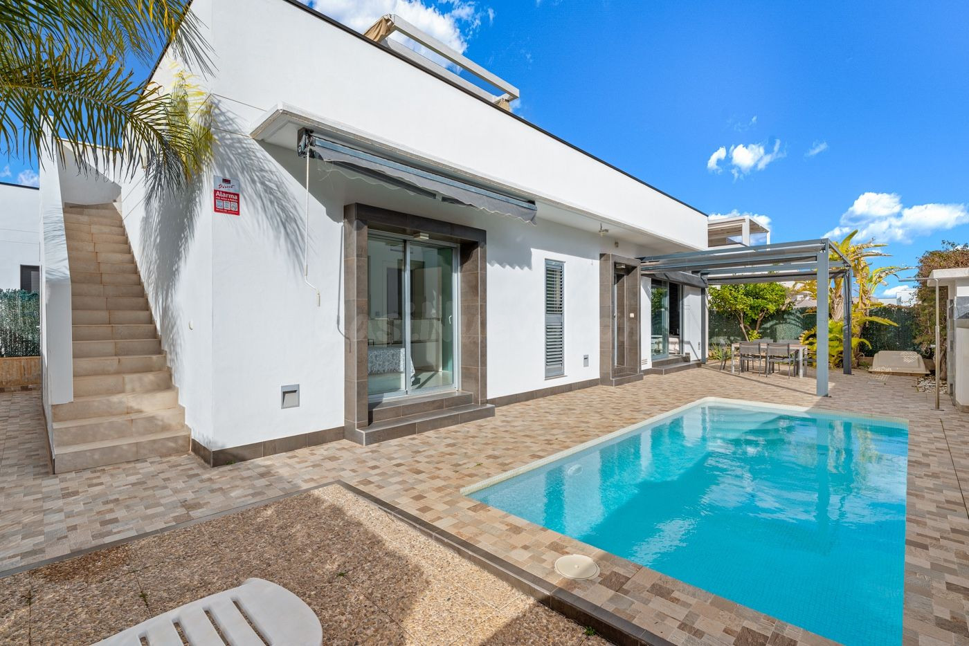 Villa 3 habitaciones 90m² en venta - Cuidad Quesada