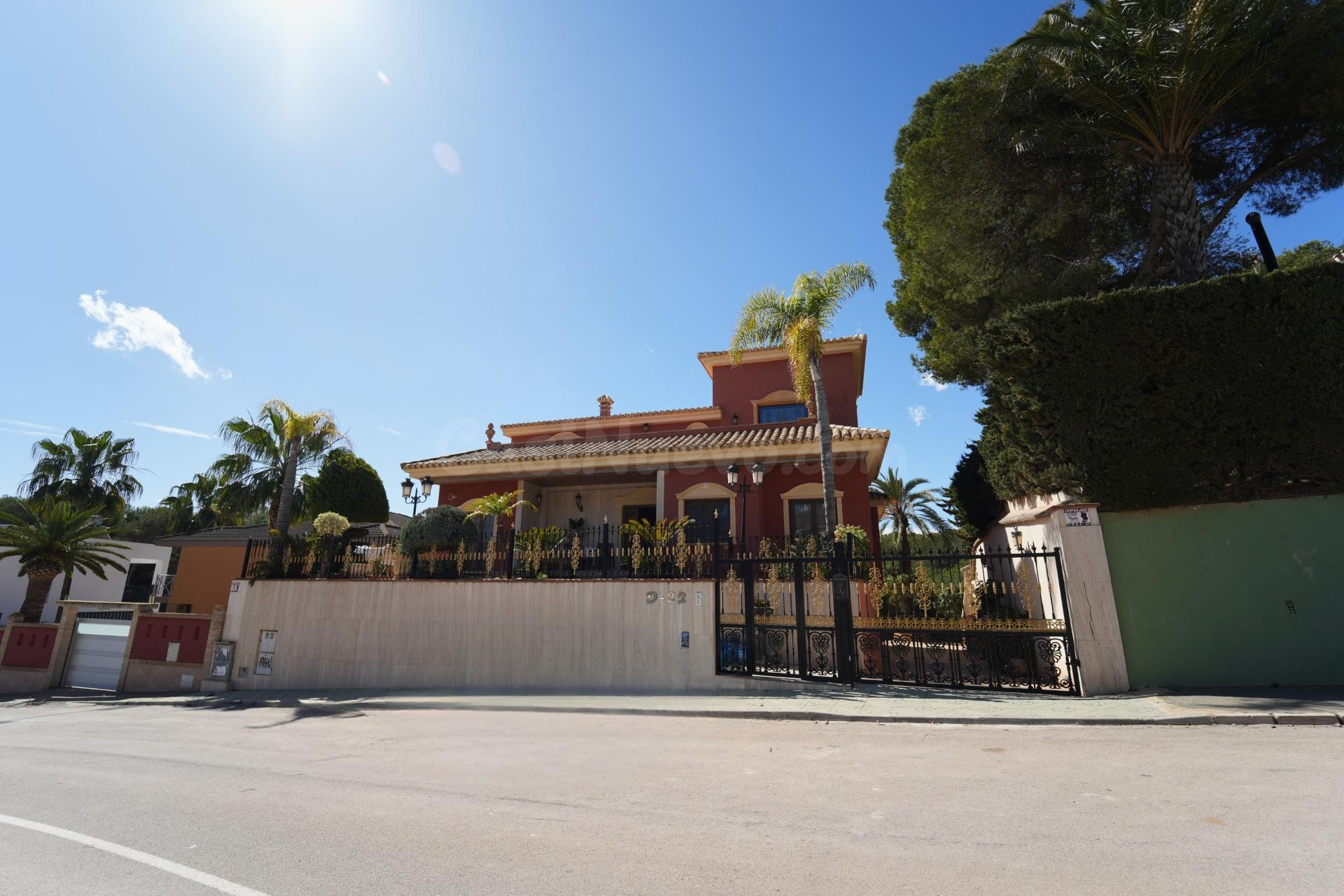 Villa 8 habitaciones 734m² en venta - Campoamor