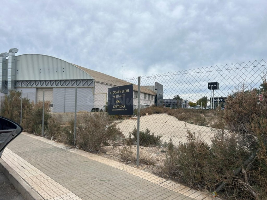 Solar industrial en Venta en Elche Alicante - foto 2