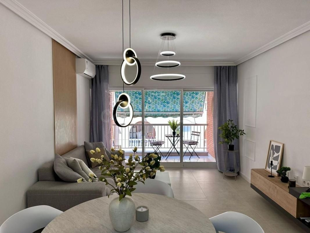 Apartamento 2 habitaciones 65m² en venta - Estacion de autobuses - foto 2