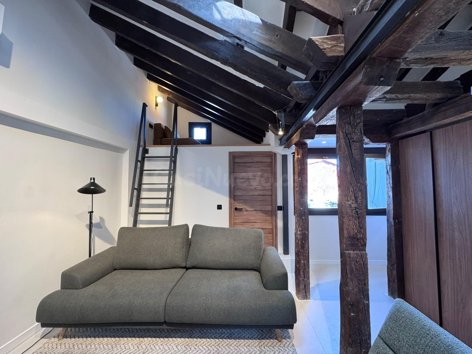 Exclusiva vivienda exterior a estrenar junto a la Puerta del - foto 2