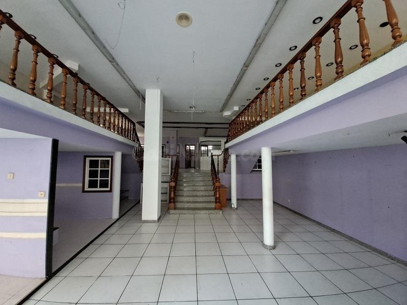Local comercial 229m² en venta - Vilanova de arousa - foto 2
