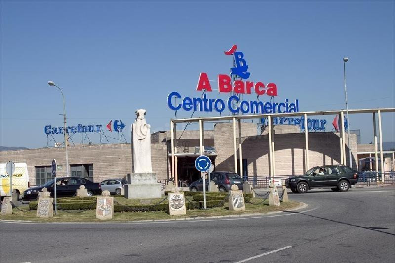Local comercial 1786m² en venta - Poio - foto 4
