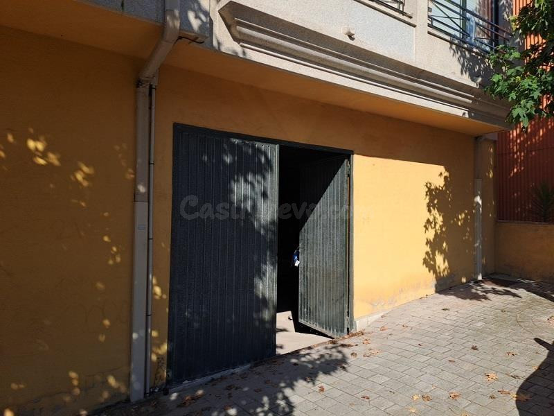 Local comercial 357m² en venta - San juan de poio