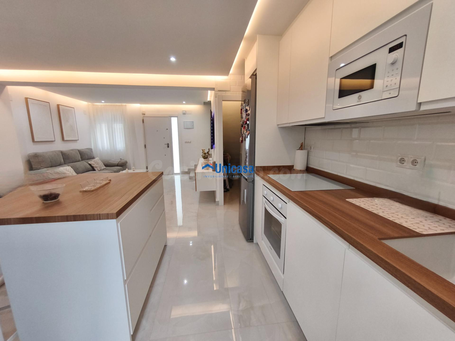 Casa mata en zona Orozco, totalmente reformada, con un diseñ - foto 4
