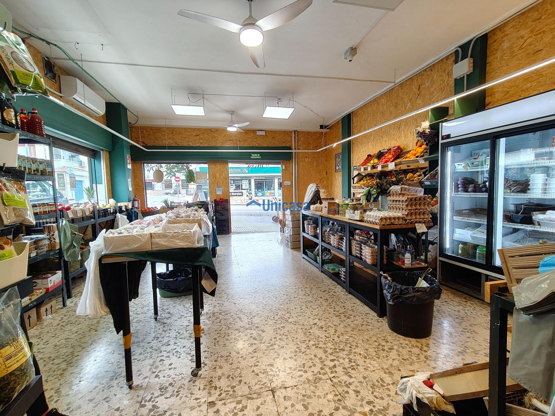 Local comercial en esquina en plena avenida Lope de Rueda - foto 4