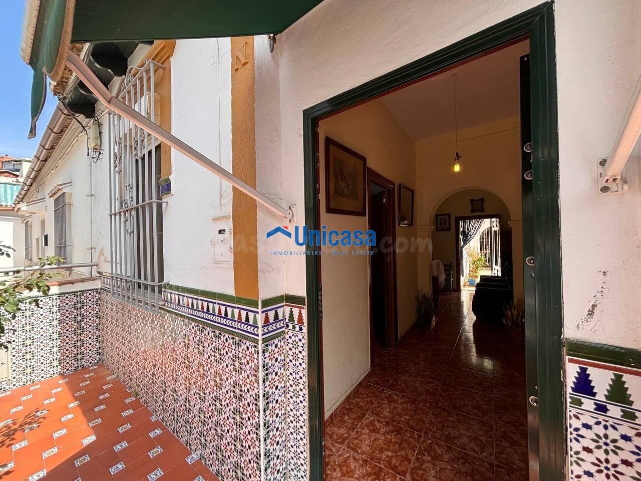 Amplia vivienda con gran patio interior y gran potencial jun - foto 4