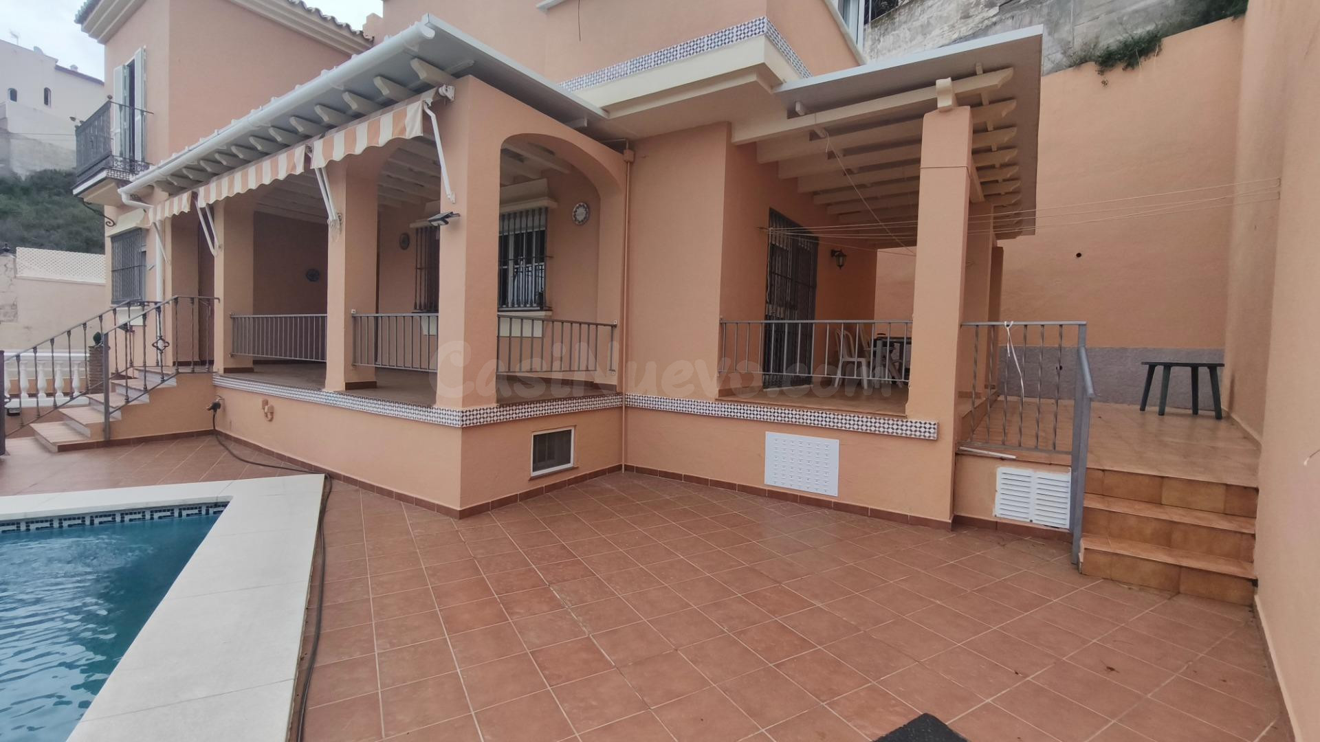 Chalet independiente con piscina privada en zona Torremar, P - foto 2