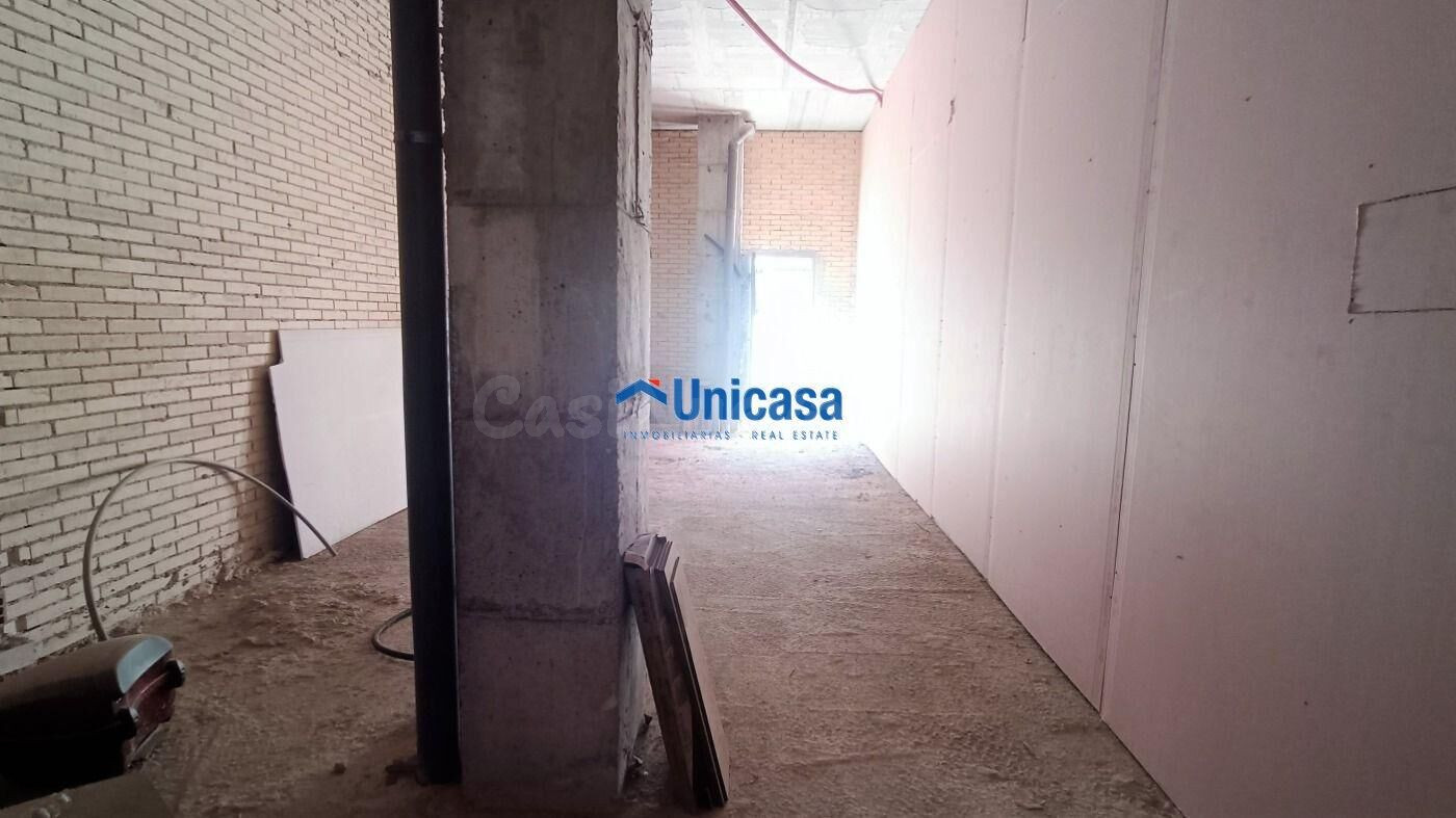 Local comercial muy visible junto a Hipercor con gran potenc - foto 5
