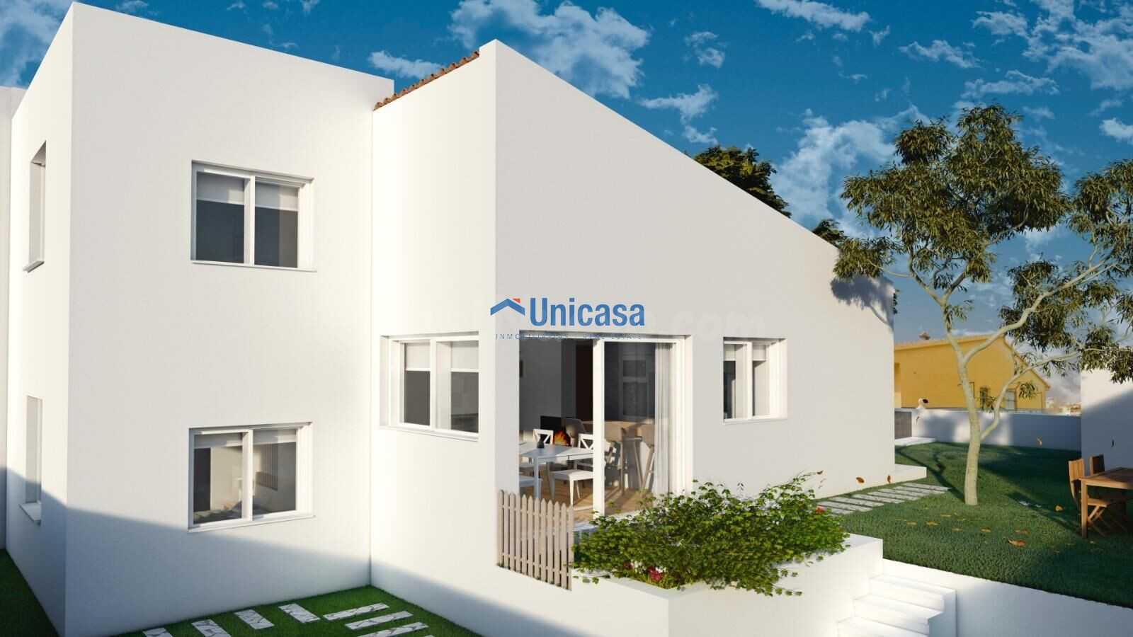 Parcela con casa en construcción, con proyecto, licencia y p