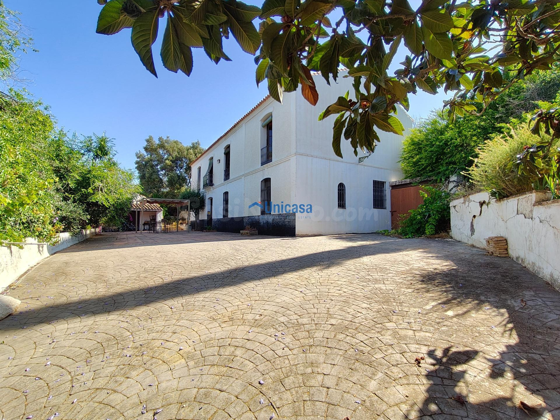 Singular vivienda centenaria, situada en la tranquila zona de La Huertecilla, en Campanillas