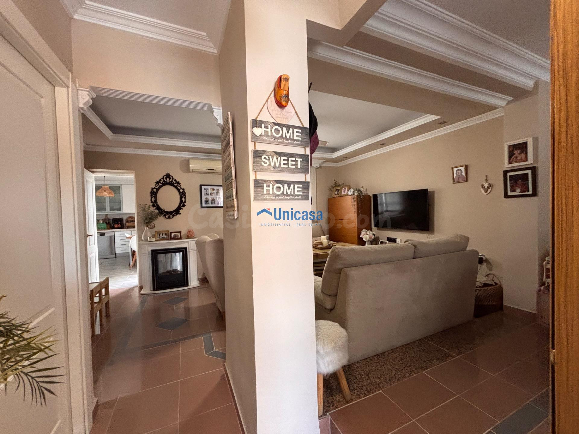 AMPLIA CASA A 10 MINUTOS DE MÁLAGA ✨ - foto 2