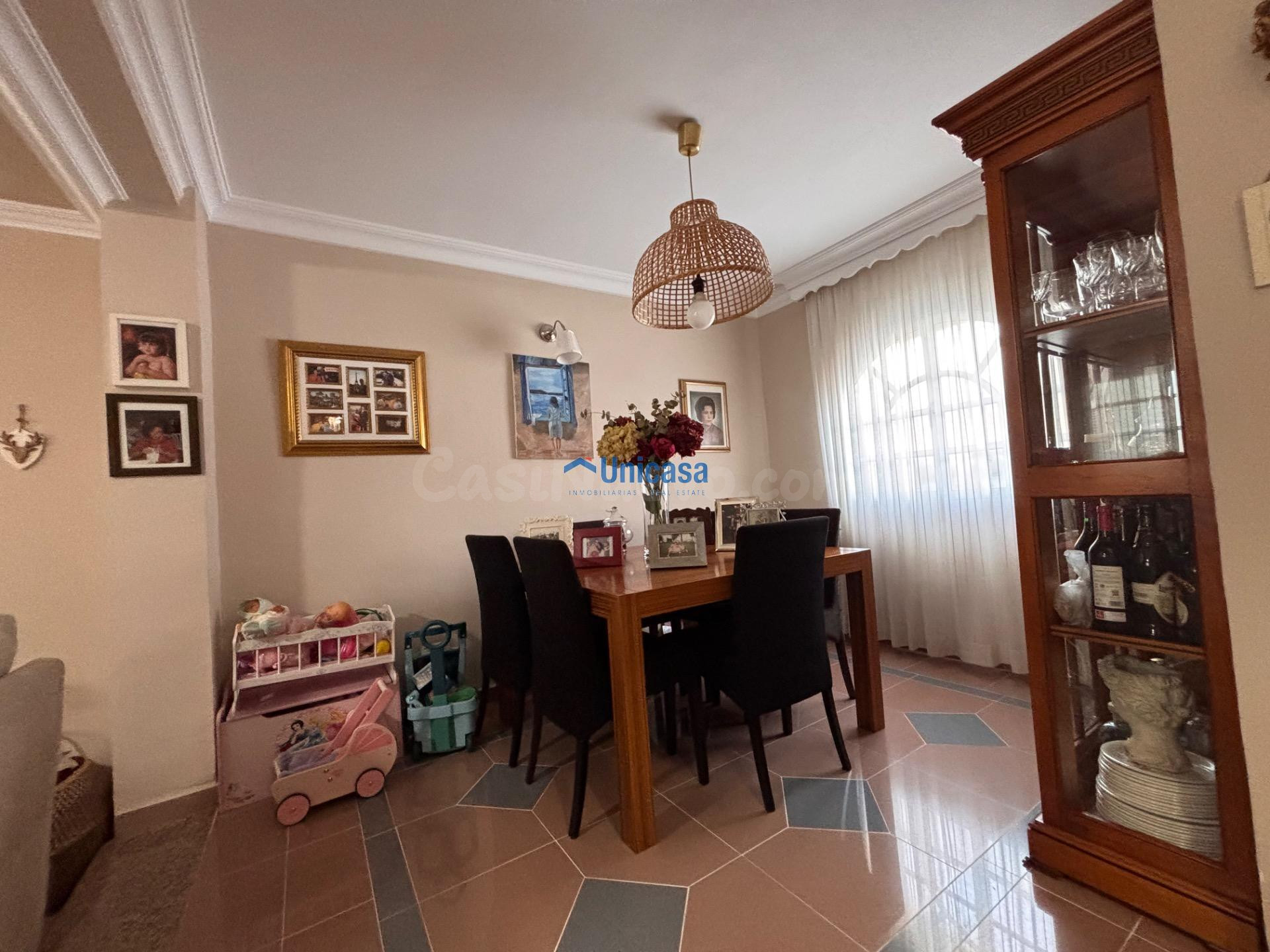 AMPLIA CASA A 10 MINUTOS DE MÁLAGA ✨ - foto 4