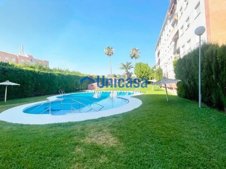 ✨ PISO CON TERRAZA, GARAJE Y PISCINA EN TEATINOS ✨