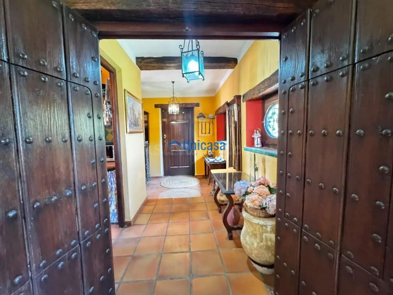 4 DORMITORIOS + GRAN PATIO ANDALUZ + PARKING PARA 3 COCHES