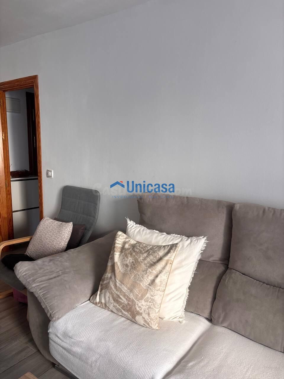 Amplio piso con terraza, reformado y amueblado - foto 5