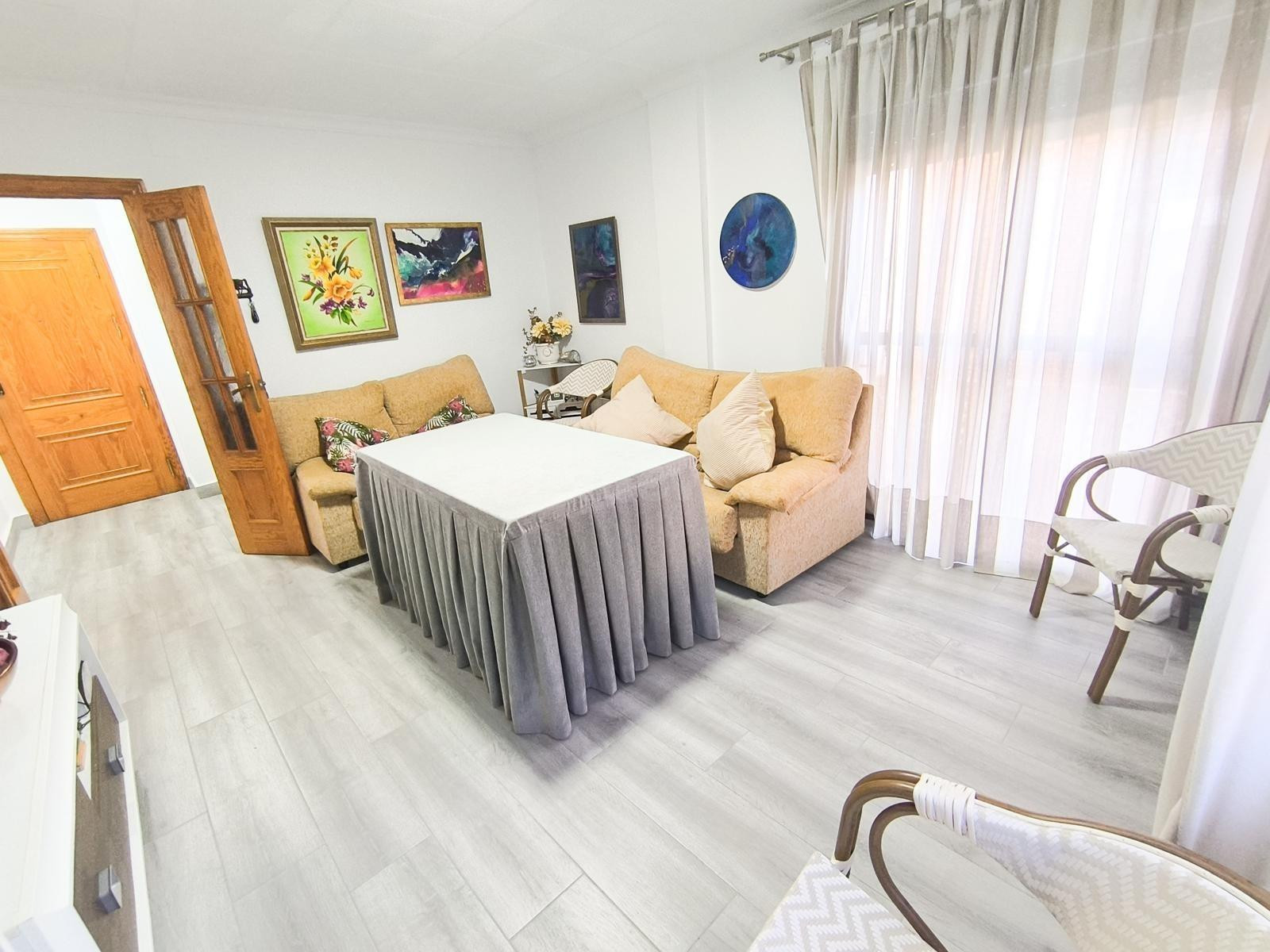 Espectacular vivienda con garaje opcional a pocos minutos de - foto 2