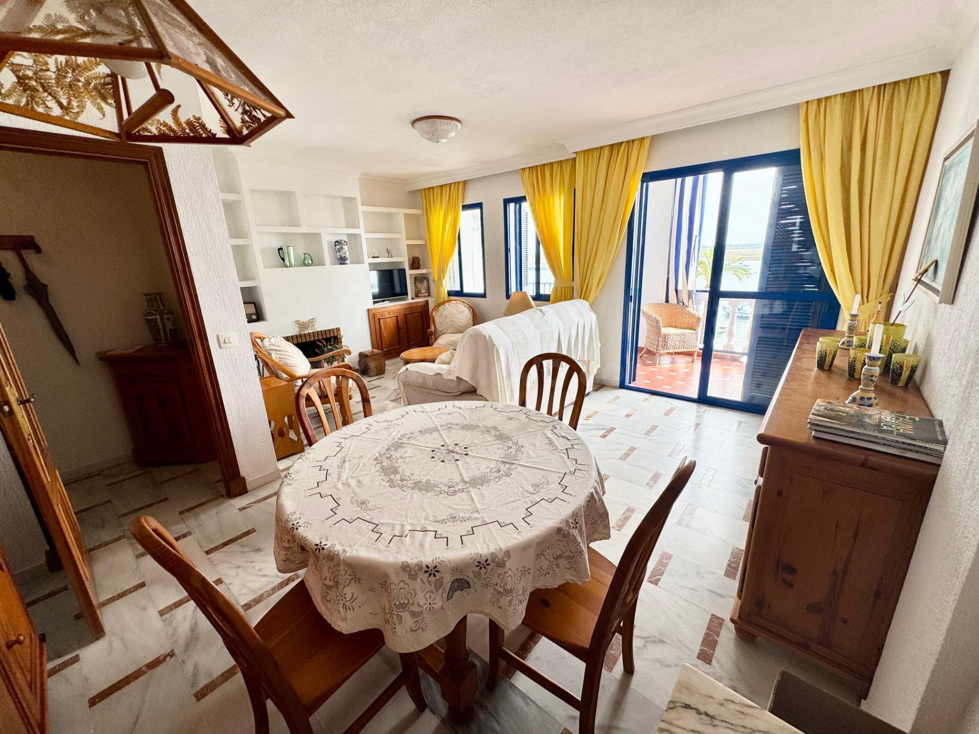 ¡Amplia vivienda con terraza en una de las mejores zonas de  - foto 3