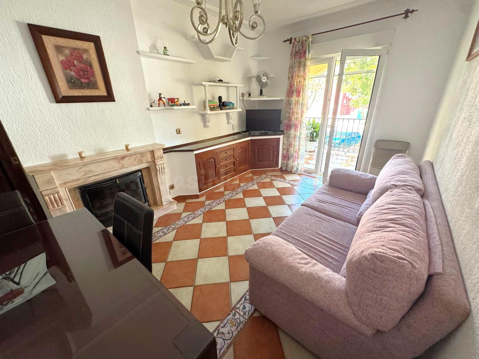 Magnífica vivienda en Barriada San Sebastián, a solo 350 met - foto 4