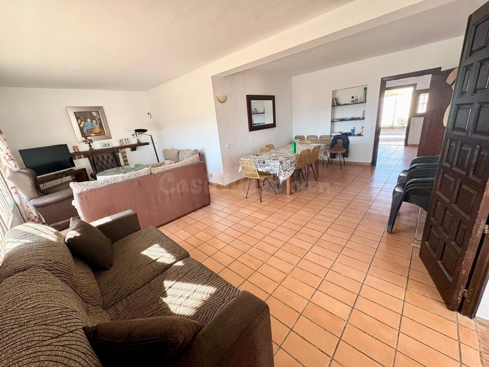 Magnífico chalet en primera línea de playa - foto 3