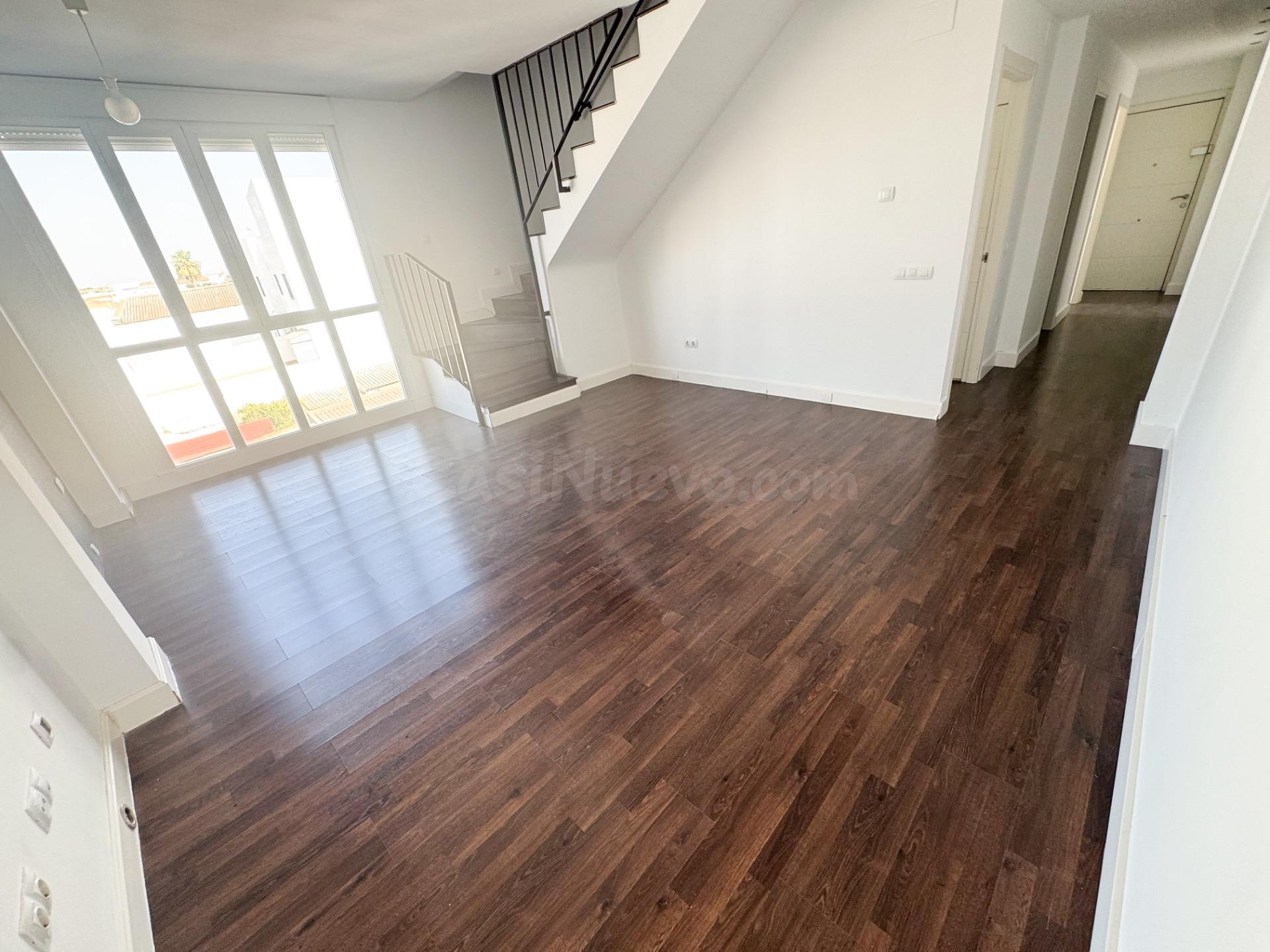 Espectacular piso dúplex en venta en San Juan del Puerto - foto 2