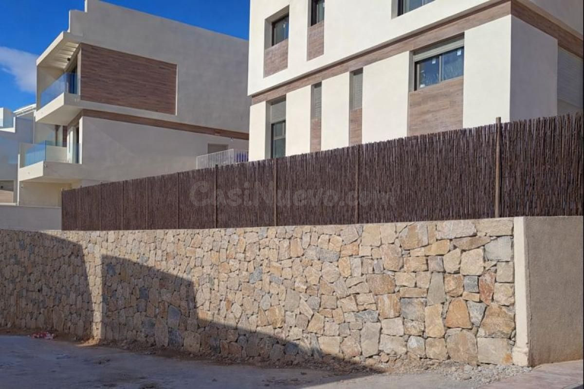Villa 3 habitaciones 185m² en venta - PAU 8