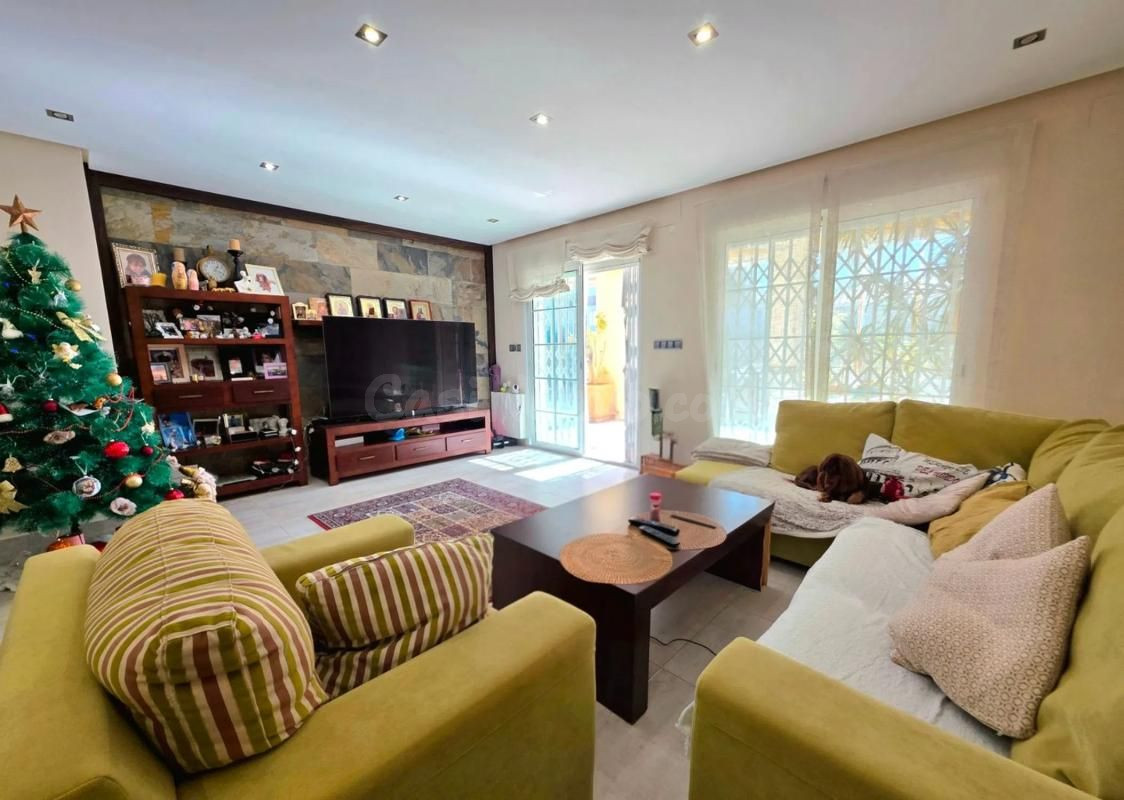 Villa 5 habitaciones 265m² en venta - Altos de Campoamor - foto 4