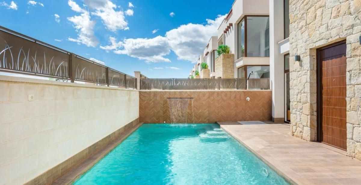 Villa 3 habitaciones 112m² en venta - Centro de la Ciudad Qu - foto 2
