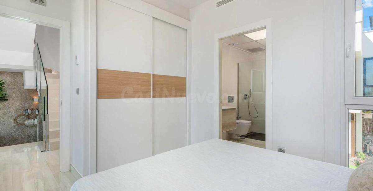 Villa 3 habitaciones 112m² en venta - Centro de la Ciudad Qu - foto 3