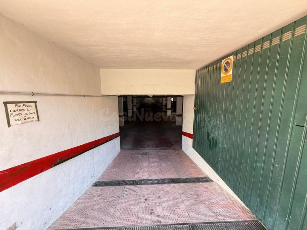 Local comercial 2800m² en venta - Estacion de autobuses - foto 5