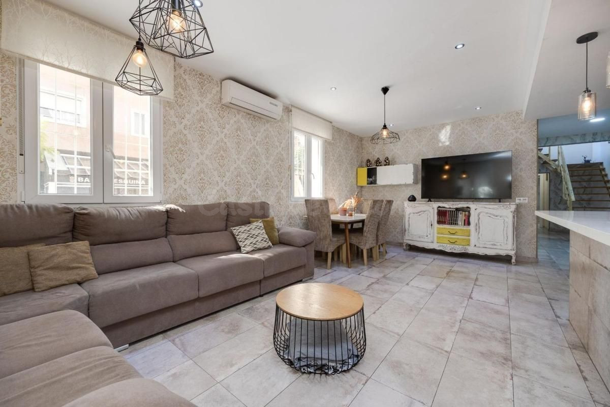 Casa 3 habitaciones 138m² en venta - torrevieja