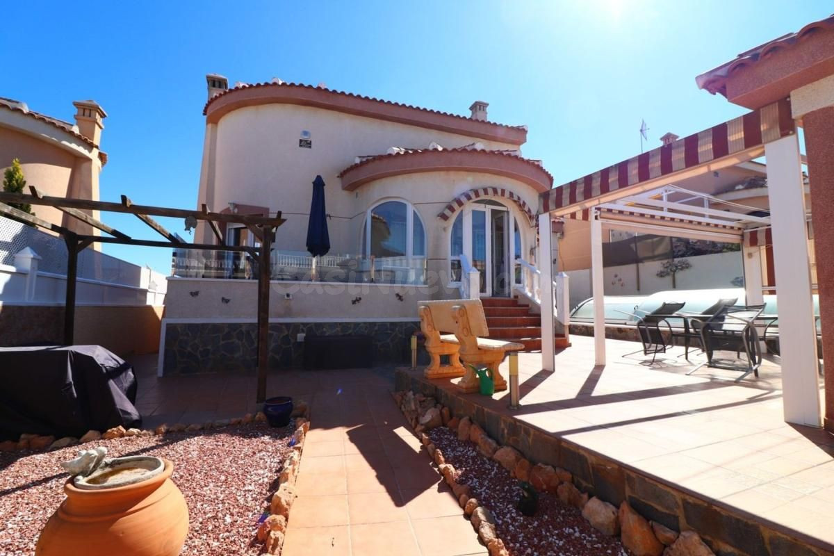 Casa 3 habitaciones 102m² en venta - Pueblo