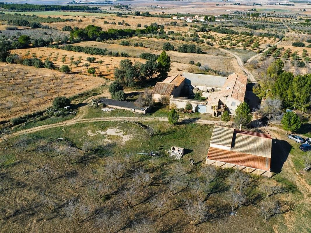 Casa de campo 10 habitaciones 1000m² en venta - Villena - foto 4