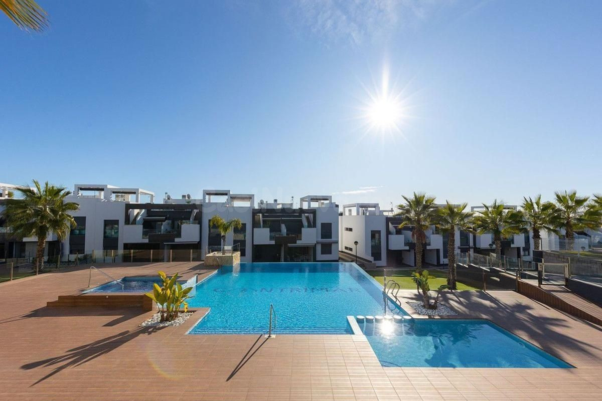Apartamento 2 habitaciones 74m² en venta - Punta Prima