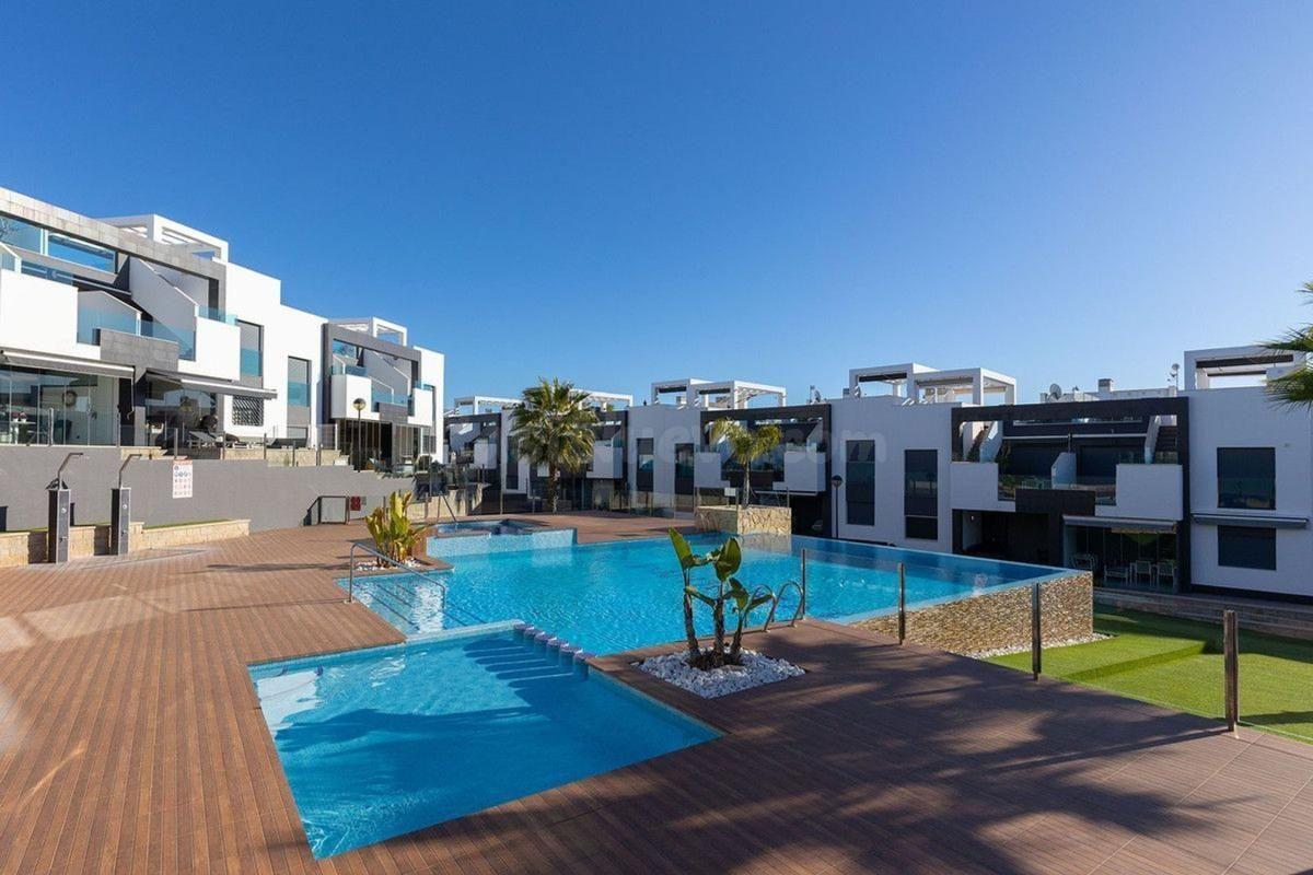 Apartamento 2 habitaciones 74m² en venta - Punta Prima - foto 3
